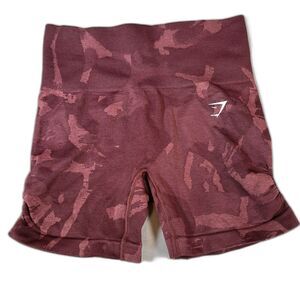 Gymshark Women's Athletic Shorts - Maroon Camo